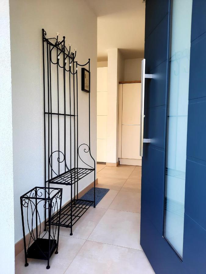 Ferienappartement Am Slevogtweg Leinsweiler Exterior foto